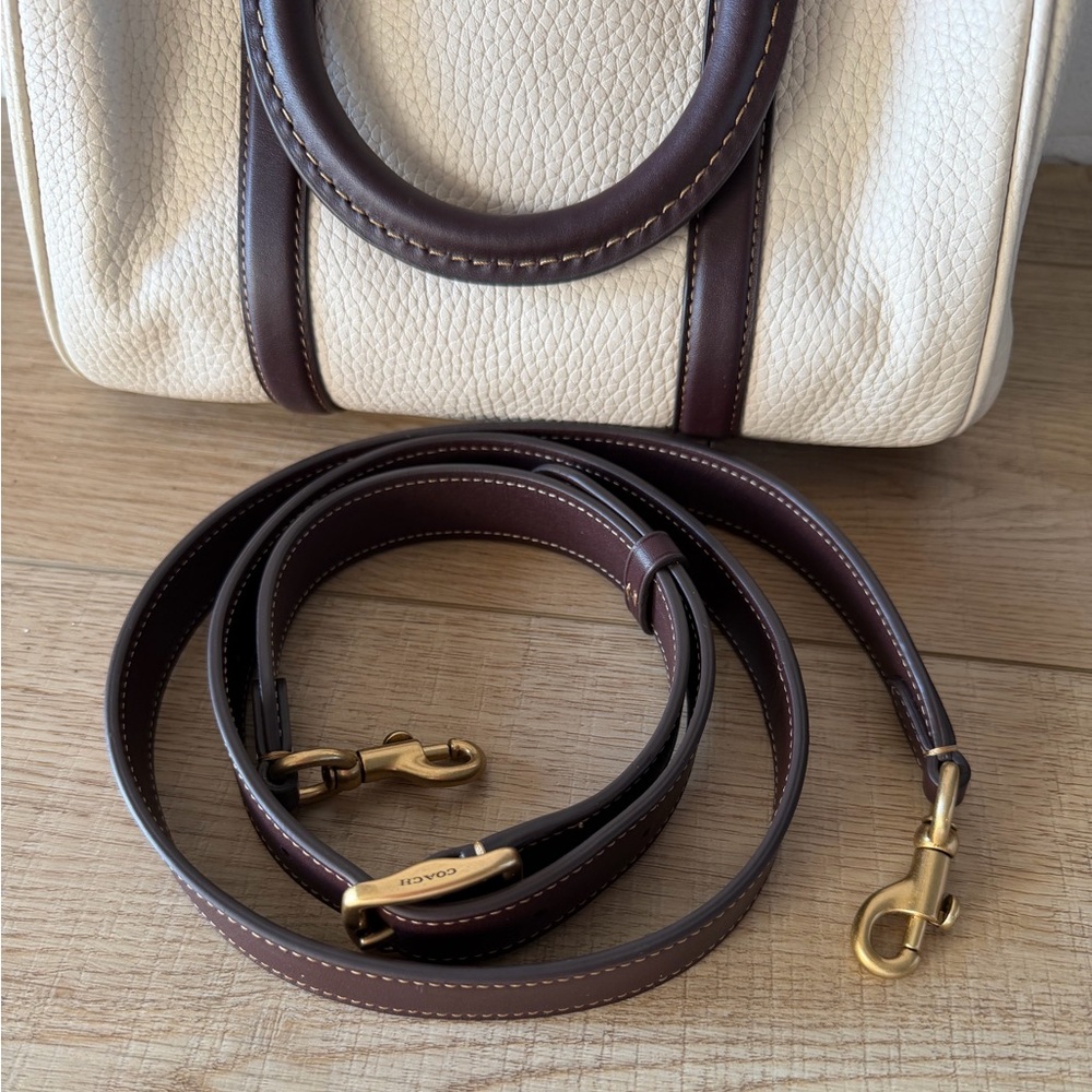 Coach (Re)Loved Rowan Satchel - Picture 4 of 8